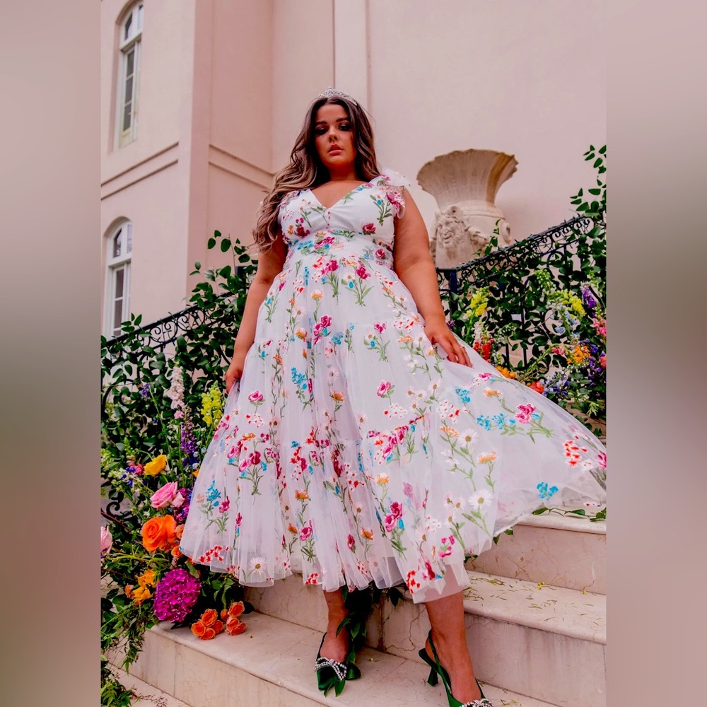 JessaKae Margaret Dress White Floral 1X Brand New with Tags